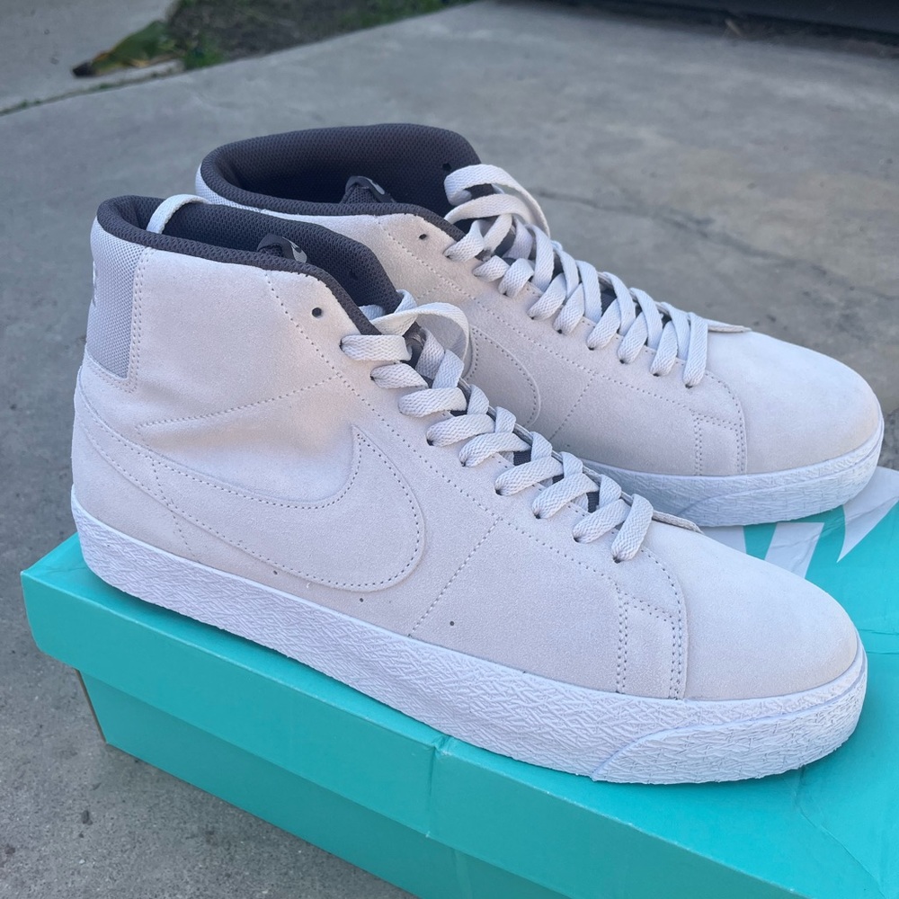 NWT - Nike Blazer SB Mid - mens size 12 - tan/sand